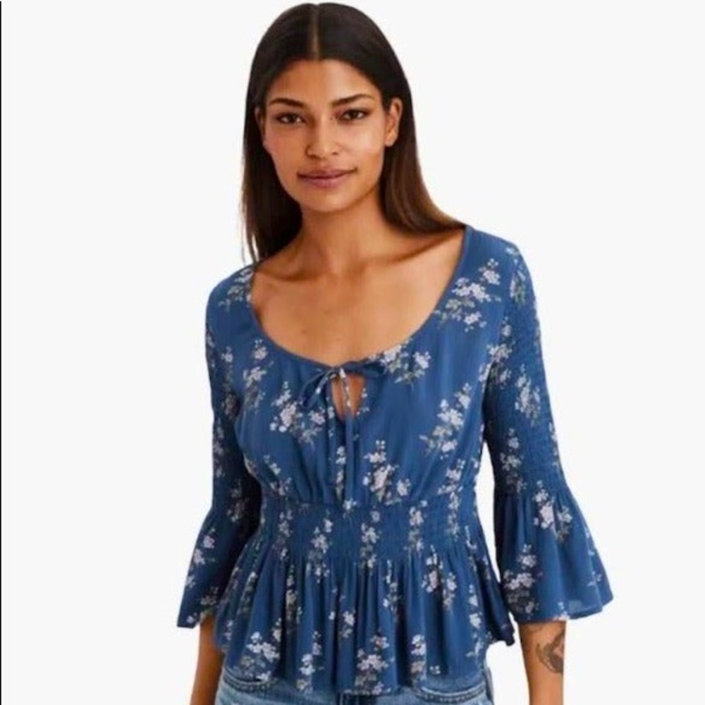 American Eagle Blouse - Floral Blue